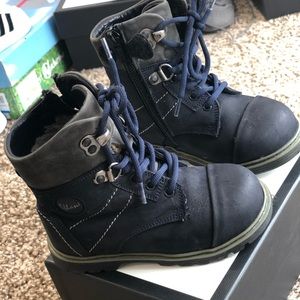 Tiflani winter boots euro size 23